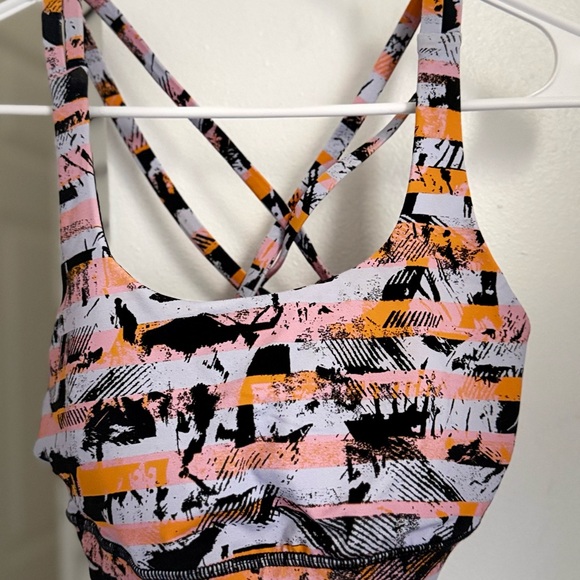 Lululemon Matching Set Bra and Leggings Size 6 - Picture 5 of 6